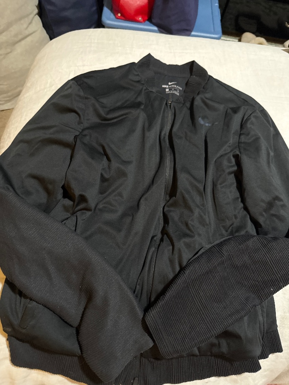 Nike aerolayer jacket size XL